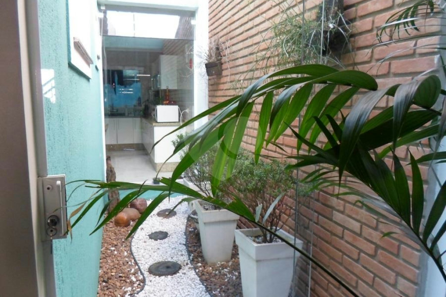 Sobrado à venda com 3 quartos, sendo 1 suíte, em Vila Dom Pedro Ii, São Paulo, SP