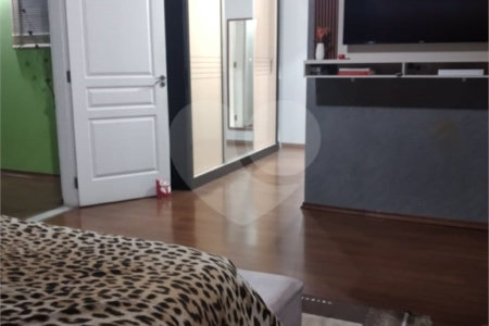 Casa à venda com 2 quartos, sendo 1 suíte, em Serpa, Caieiras, SP