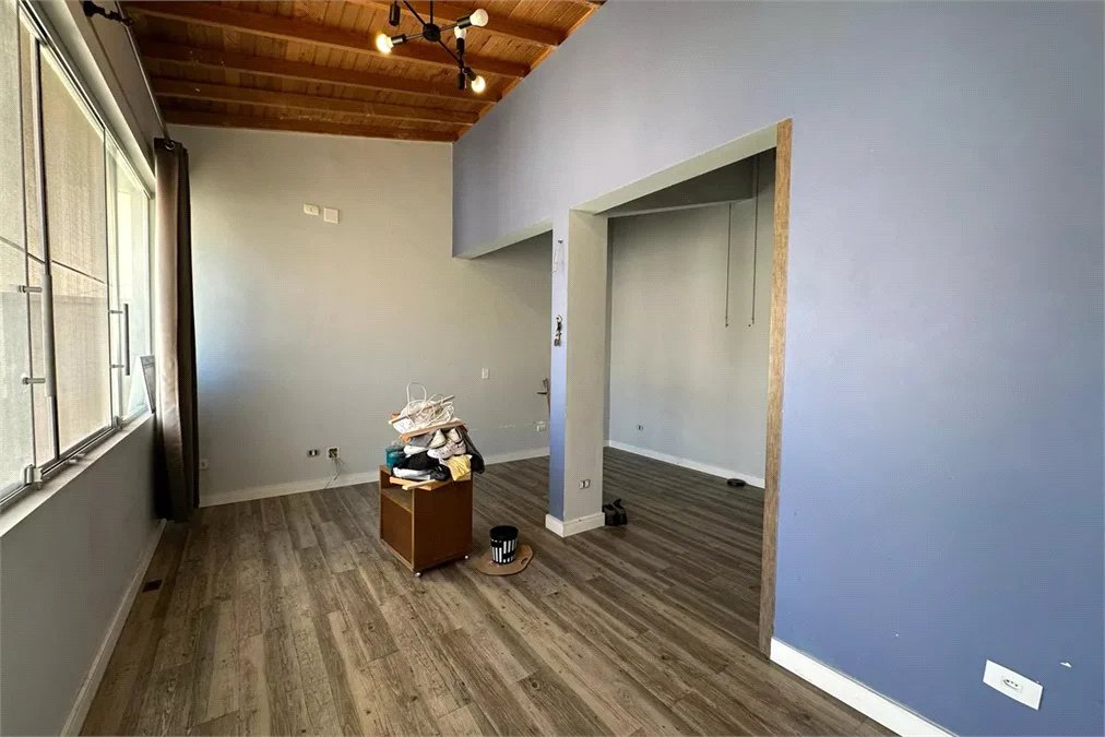 Sobrado à venda com 4 quartos, sendo 2 suítes,  em Vila Ipojuca, São Paulo, SP