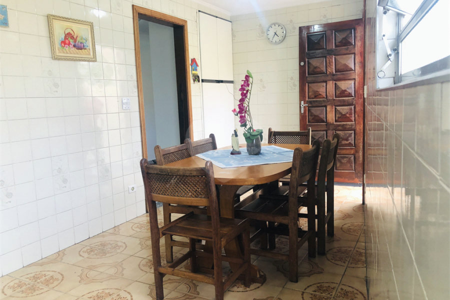 Sobrado à venda com 3 quartos, sendo 1 suíte, em Vila Romero, São Paulo, SP