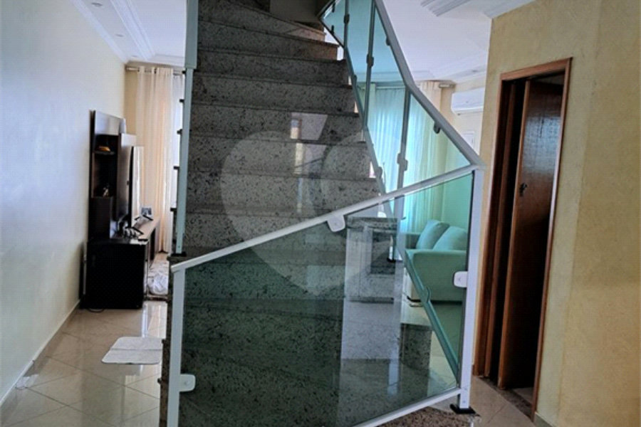 Sobrado à venda com 3 quartos em Tremembé, São Paulo, SP