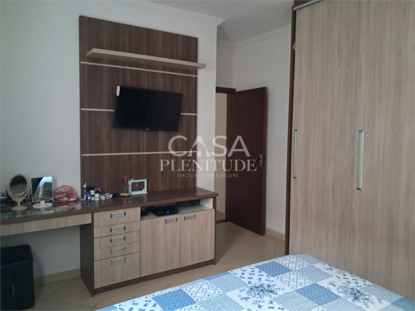 Casa à venda com 3 quartos, sendo 1 suíte, em Vila Haro, Sorocaba, SP