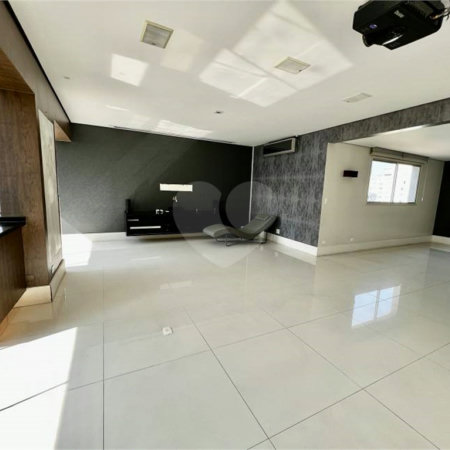 Apartamento à venda com 4 quartos, sendo 3 suítes,  em Campo Belo, São Paulo, SP