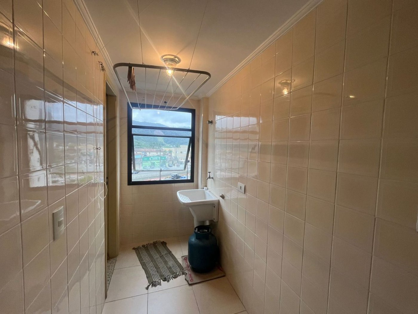Apartamento com 3 dormitórios à venda, 80 m² por R$ 315.000,00 - Balneário Cidade Atlântica - Guarujá/SP
