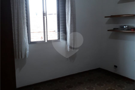 Sobrado à venda com 3 quartos em Jardim Oriental, São Paulo, SP