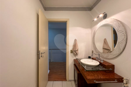 Casa à venda com 3 quartos, sendo 1 suíte,  no condomínio Barão do Triunfo, São Paulo - SP