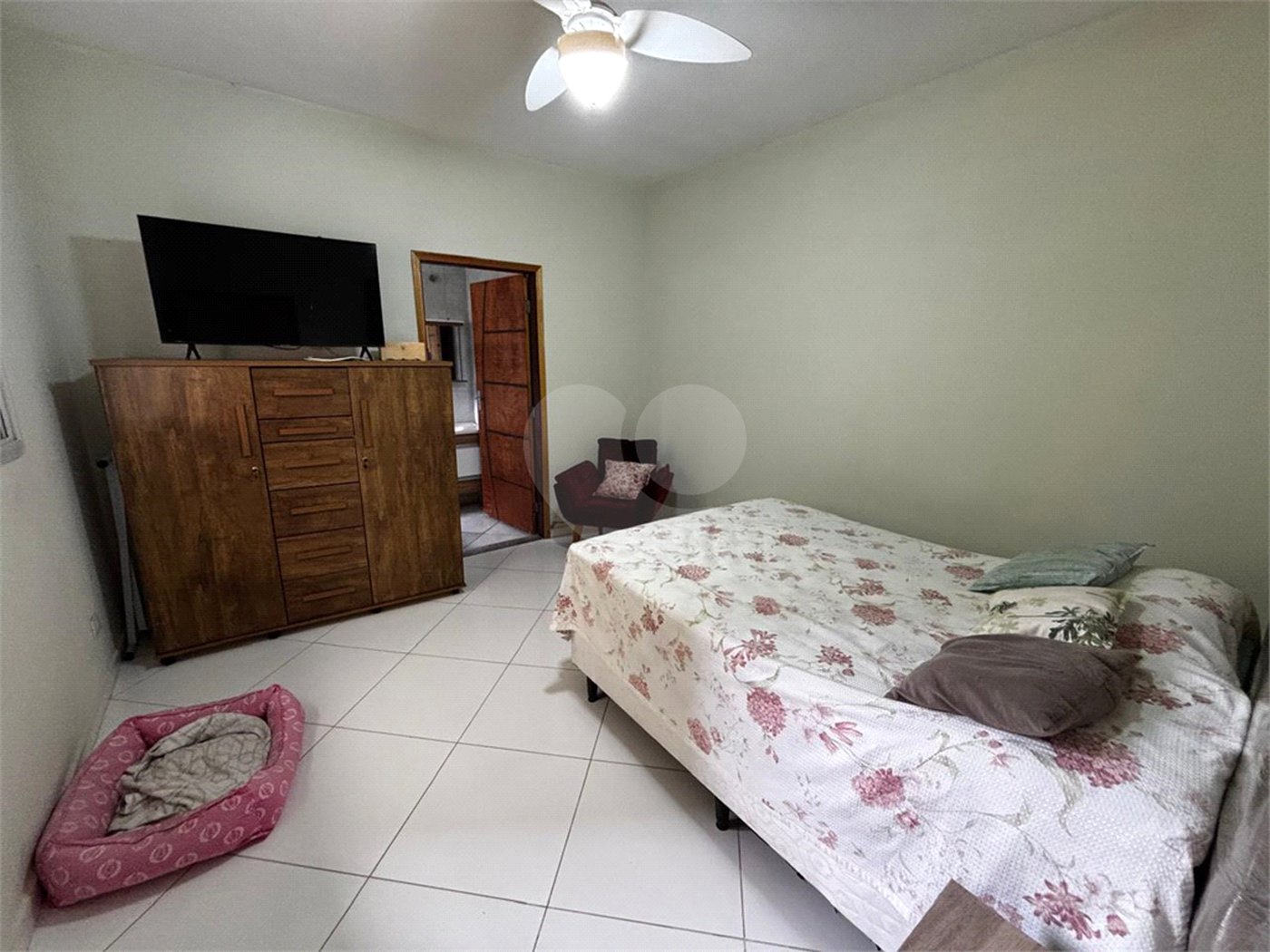 Casa à venda com 4 quartos, sendo 2 suítes, no condomínio Zuleika Jabour, Salto - SP