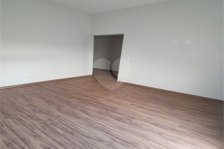 Casa à venda com 3 quartos, sendo 1 suíte,  no condomínio Atibaia Park 1, Atibaia - SP