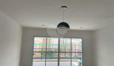 Apartamento à venda com 3 quartos, sendo 1 suíte,  em Vila Santa Catarina, São Paulo, SP
