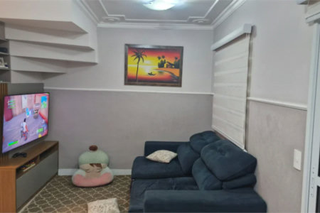 Casa à venda com 3 quartos, sendo 1 suíte, no condomínio Moradas do Horto, São Paulo - SP