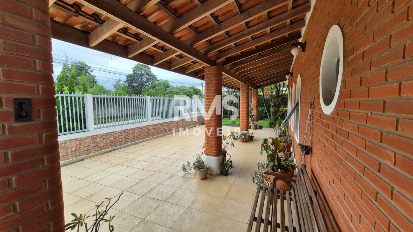 Casa à venda com 4 quartos, sendo 1 suíte,  em Villarejo Sopé da Serra (Vilarejo), Cabreúva, SP