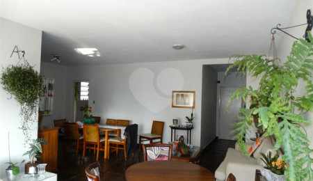 Apartamento à venda com 3 quartos, sendo 1 suíte, em Pinheiros, São Paulo, SP