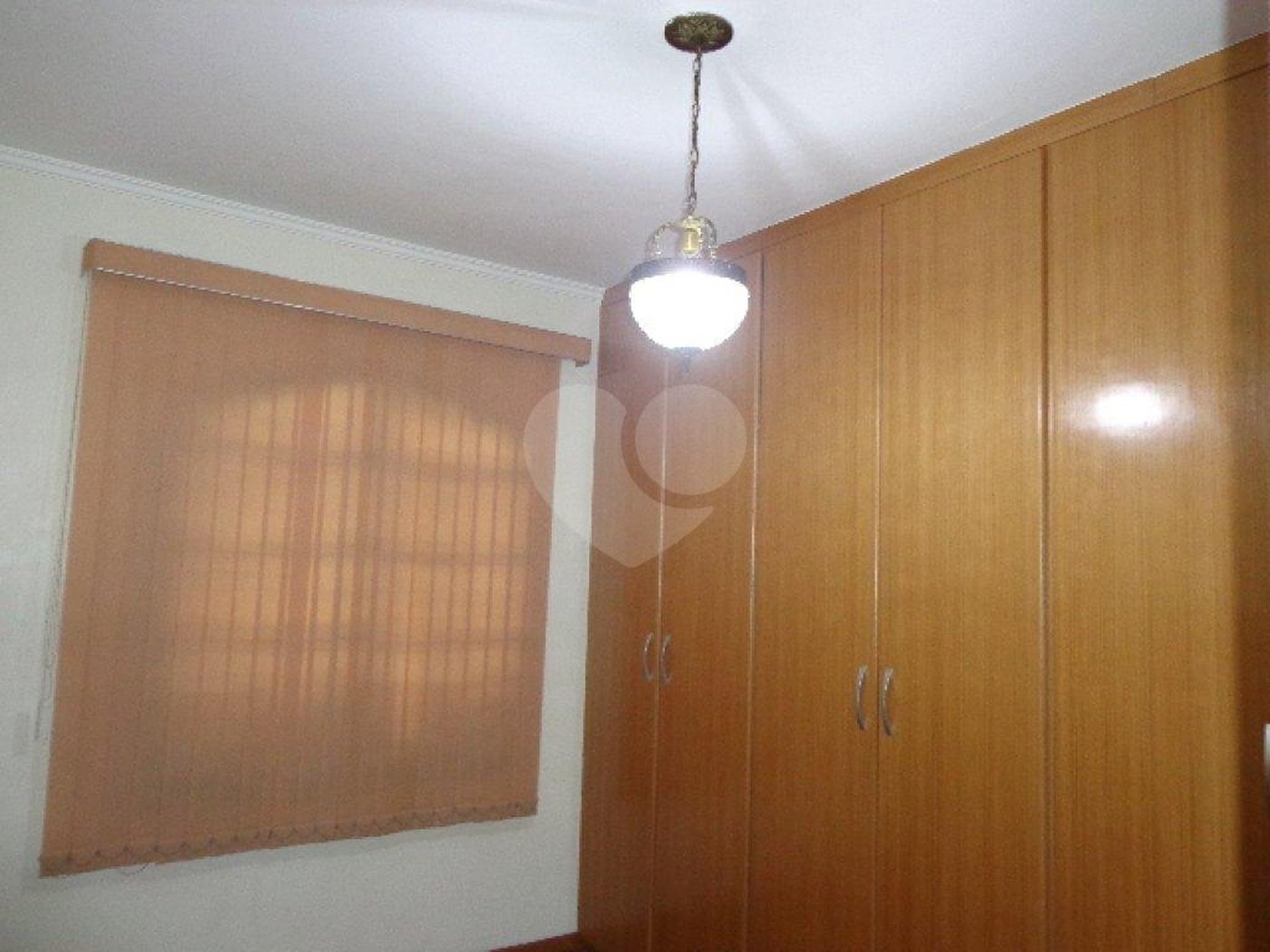 Sobrado à venda com 4 quartos, sendo 1 suíte, em Jardim Floresta, São Paulo, SP