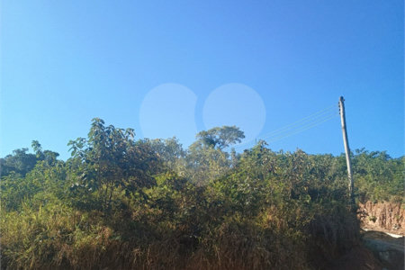 Terreno à venda no condomínio Bosque da Represa, Nazaré Paulista - SP