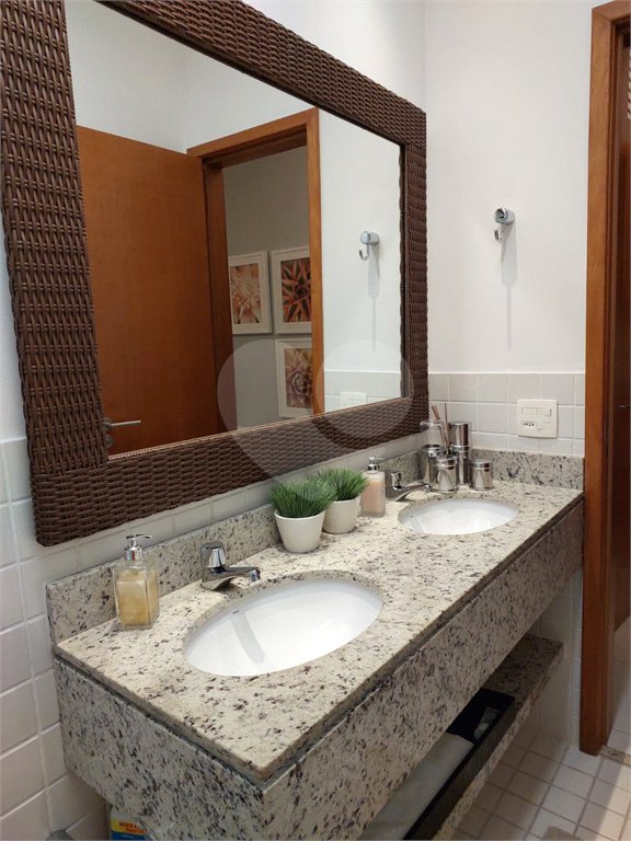 Apartamento à venda com 3 suítes em Itaguá, Ubatuba, SP