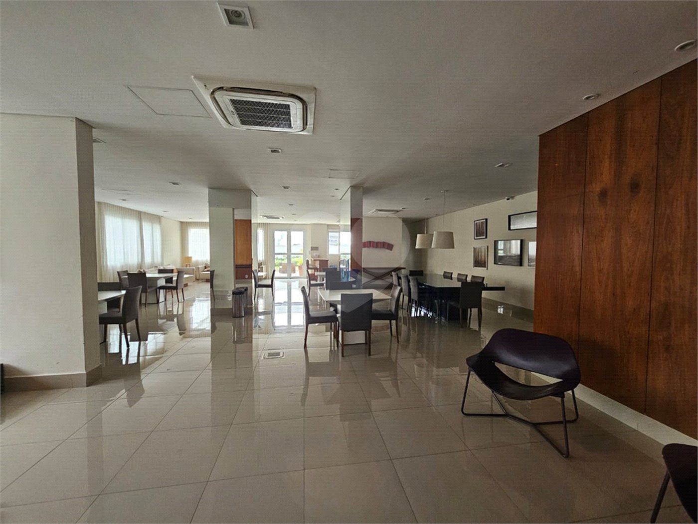 Apartamento à venda com 3 quartos, sendo 1 suíte,  em Vila Santa Catarina, São Paulo, SP