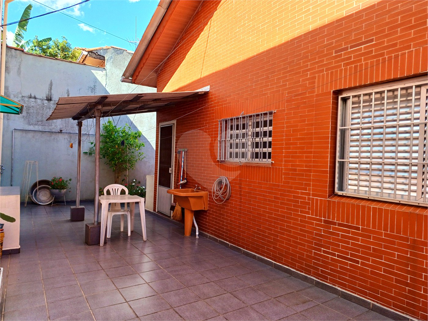 Casa à venda com 4 quartos, sendo 1 suíte, em Vila Paulicéia, São Paulo, SP