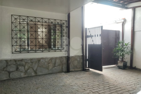 Sobrado à venda com 3 quartos em Santo Amaro, São Paulo, SP
