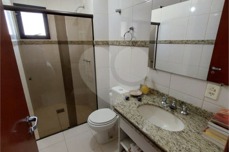 Apartamento com 3 suítes no centro de São Carlos