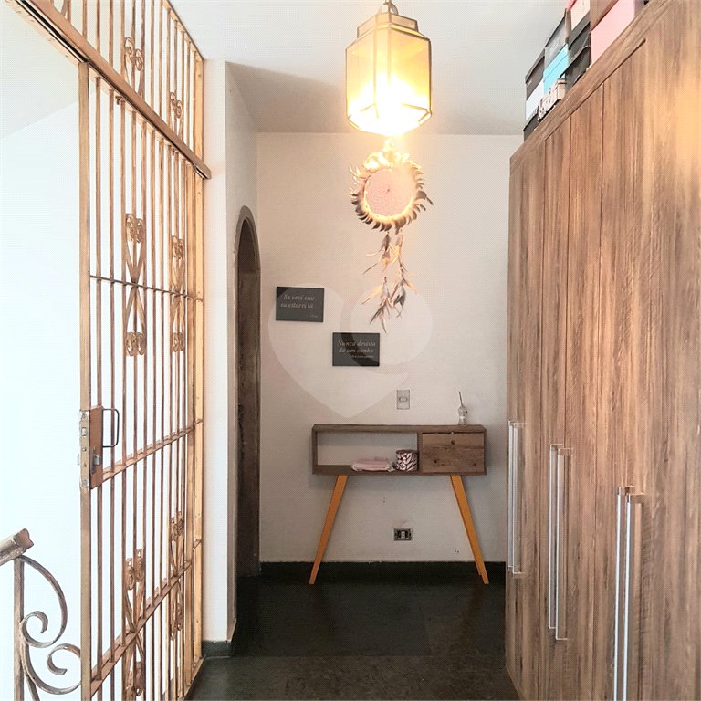 Sobrado à venda com 4 quartos, sendo 2 suítes, em Jardim Leonor, São Paulo, SP