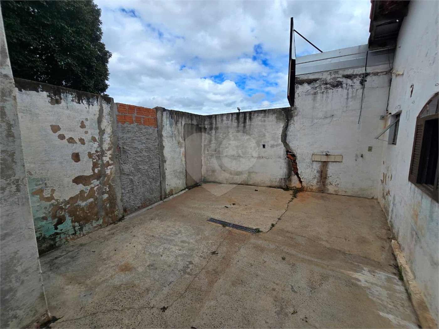 Casa à venda com 3 quartos, sendo 1 suíte, em Vila Maciel, Itapetininga, SP