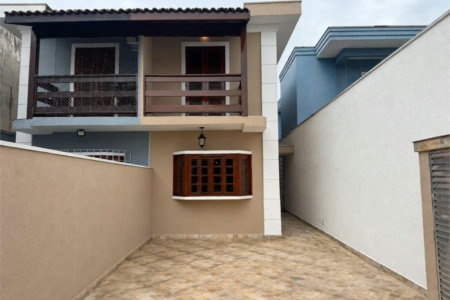 Sobrado à venda ou para alugar com 3 suítes em Vila Sônia, São Paulo, SP