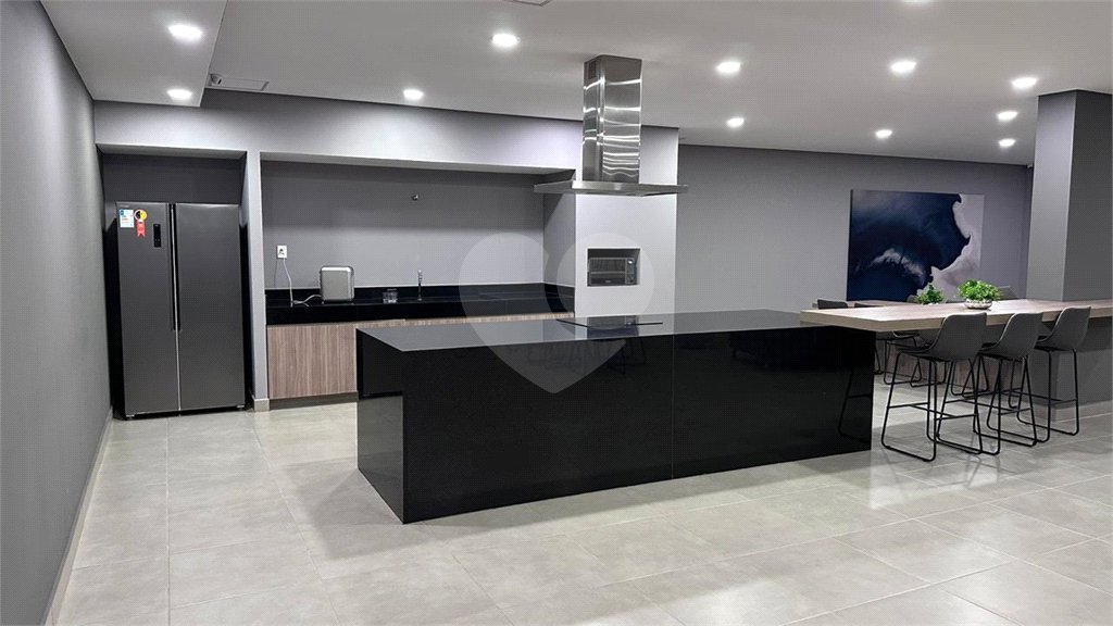 Apartamento com 33m2 - cozinha - 1 quarto - home office - varanda - em Higienópolis.