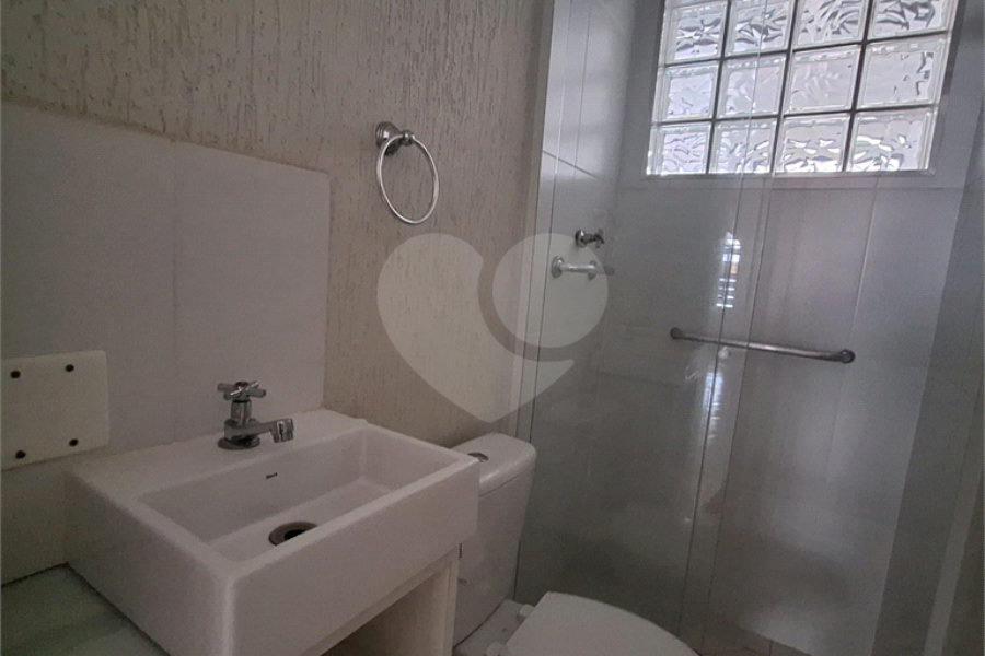 Sobrado à venda com 2 quartos em Santana, São Paulo, SP