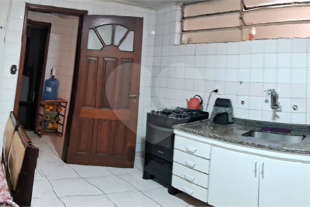 Casa à venda com 3 quartos, sendo 1 suíte,  em Jardim Campo Limpo, São Paulo, SP