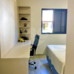 Casa à venda com 3 quartos, sendo 2 suítes, no condomínio Residencial Marchant Buarque, Atibaia - SP