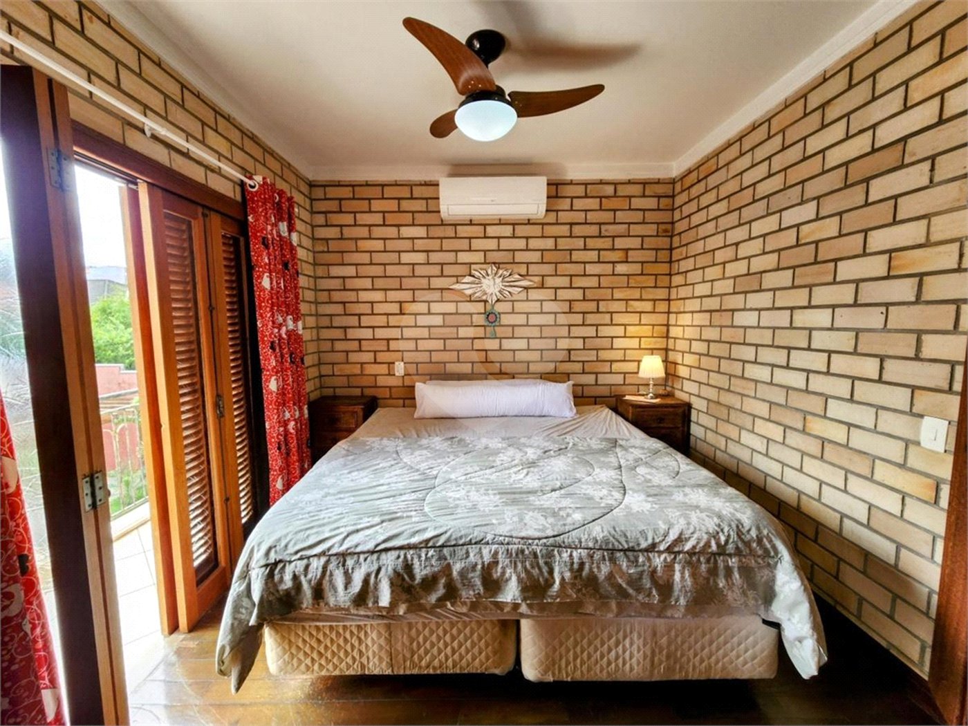 Casa à venda com 3 quartos, sendo 1 suíte,  no condomínio Jardim Ibiti do Paço, Sorocaba - SP