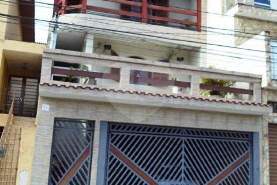 Sobrado à venda com 3 quartos, sendo 1 suíte, em Tremembé, São Paulo, SP