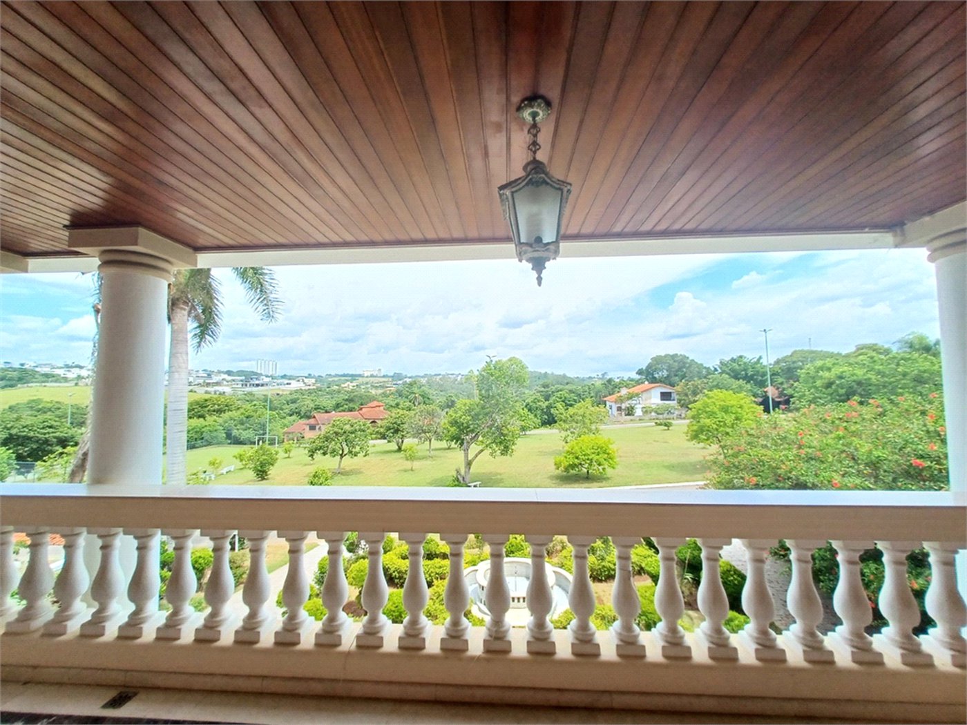 Casa à venda com 6 suítes no condomínio Portal da Raposo, Sorocaba - SP