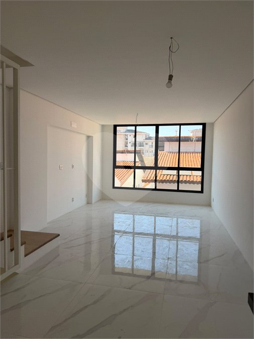 Sobrado à venda com 3 quartos, sendo 1 suíte,  em Sítio da Figueira, São Paulo, SP