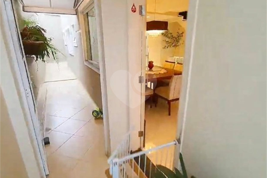 Sobrado à venda com 3 quartos, sendo 1 suíte,  em Parque Vitória, São Paulo, SP
