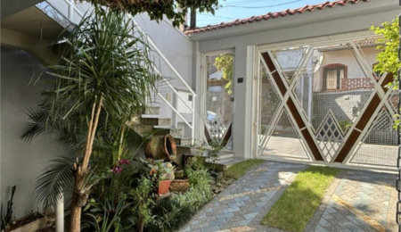 Sobrado à venda com 4 quartos, sendo 1 suíte,  em Vila Floresta, Santo André, SP