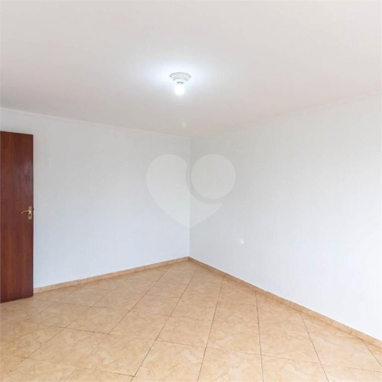 Casa à venda com 4 quartos, sendo 2 suítes, em Vila Buenos Aires, São Paulo, SP