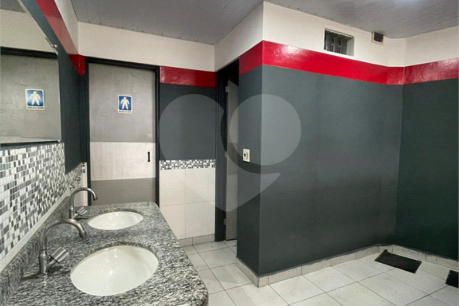 Sobrado à venda ou para alugar com 4 quartos, sendo 1 suíte,  em Tucuruvi, São Paulo, SP