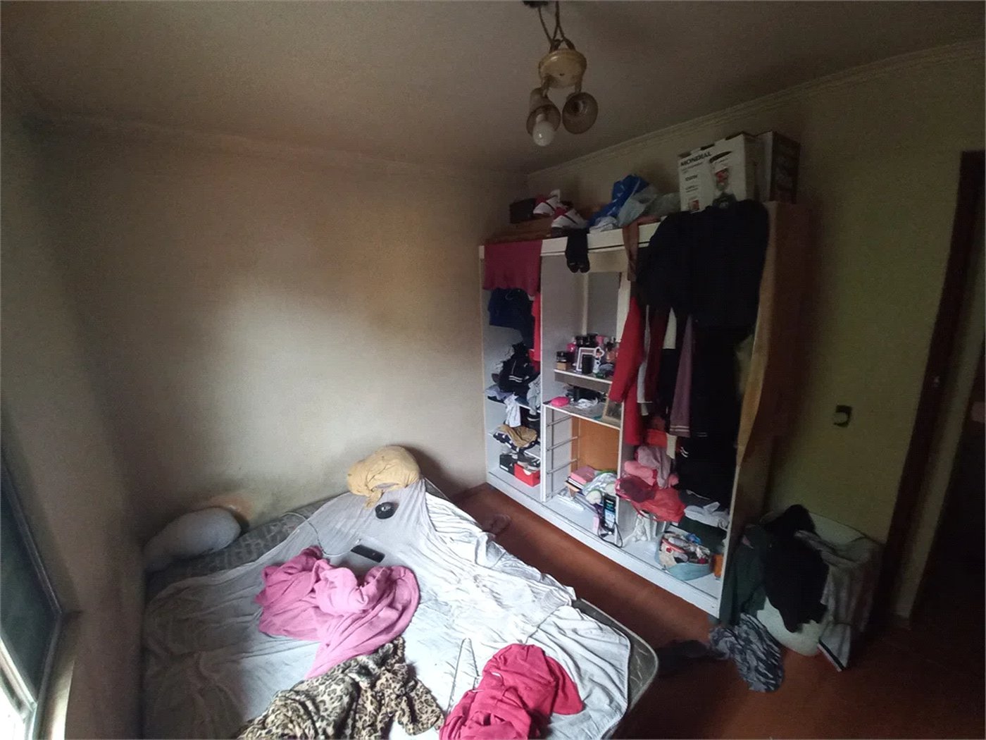 Sobrado à venda com 3 quartos, sendo 1 suíte,  em Jardim Helga, São Paulo, SP