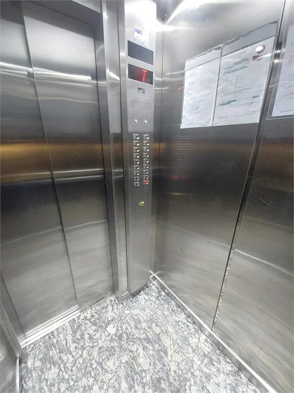 Apartamento à venda com 3 quartos, sendo 1 suíte, em Vila Cordeiro, São Paulo, SP