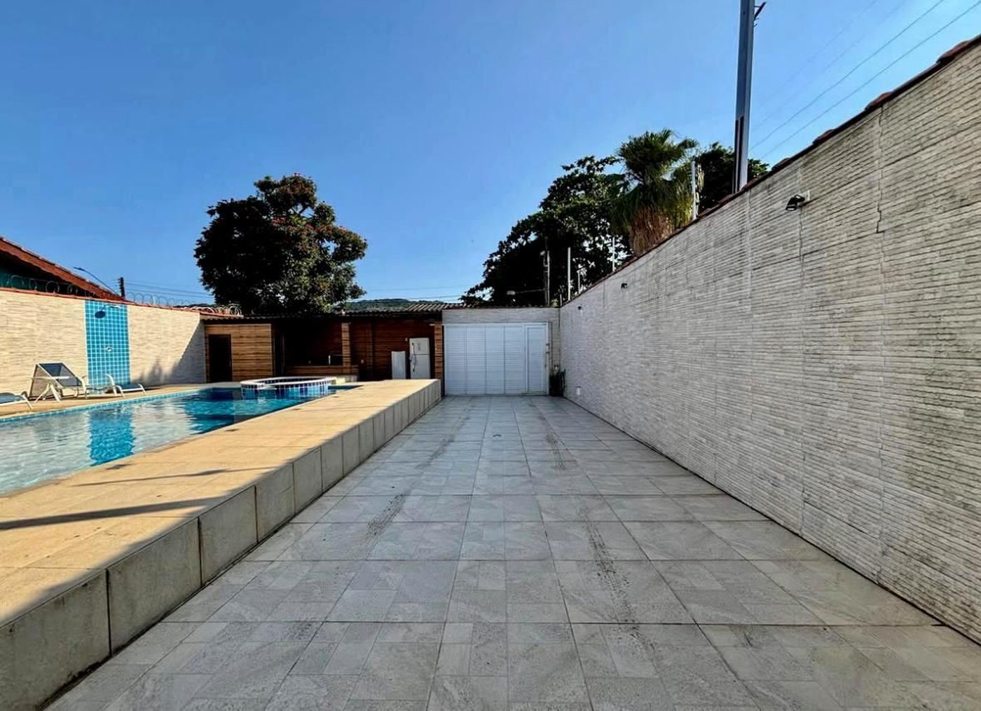 Sobrado à venda, 270 m² por R$ 1.010.000,00 - Balneário Praia do Pernambuco - Guarujá/SP