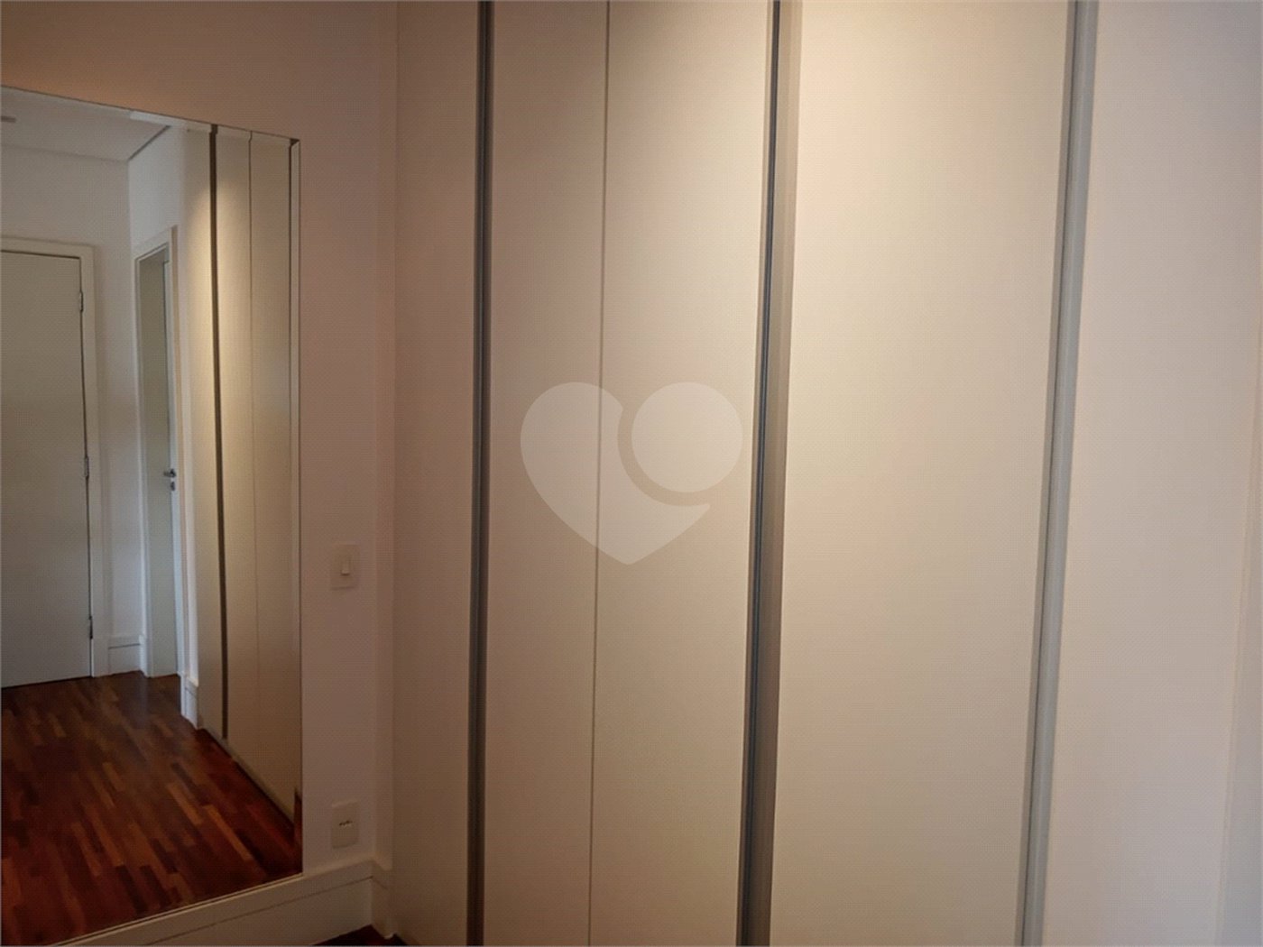 Apartamento à venda com 3 quartos, sendo 1 suíte, em Higienópolis, São Paulo, SP