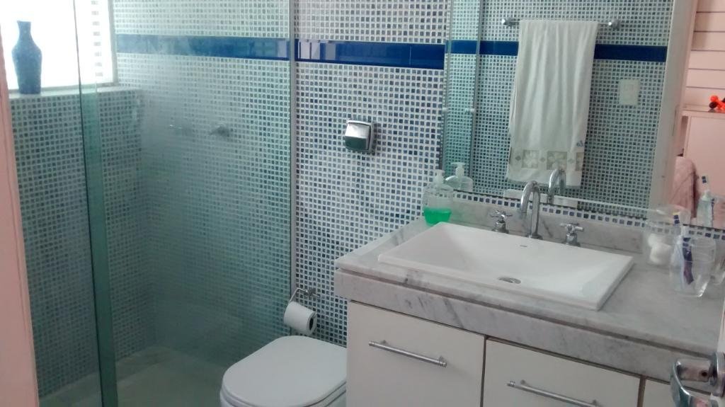 Sobrado à venda com 4 suítes em Tremembé, São Paulo, SP