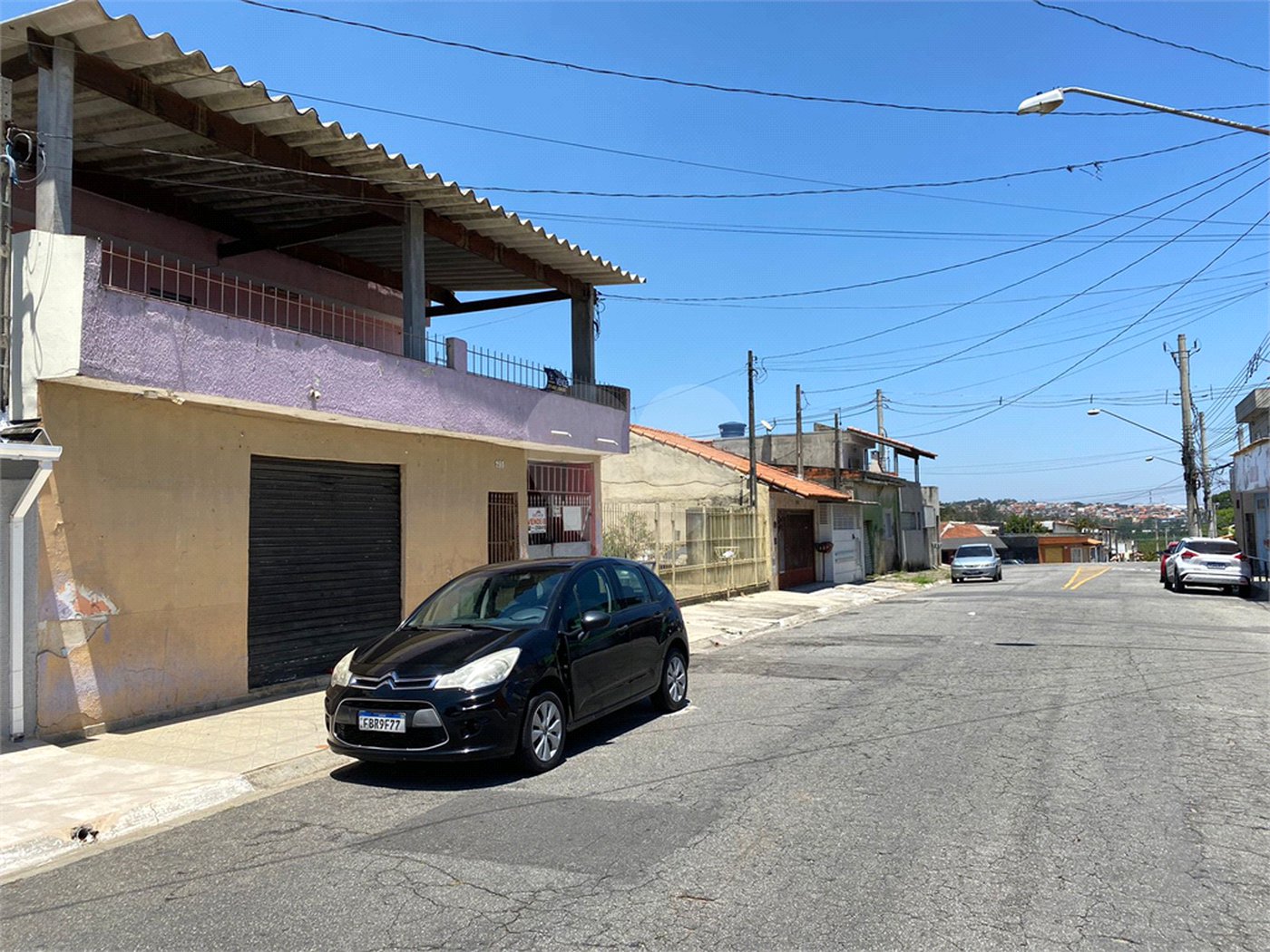Sobrado à venda com 4 quartos em Jardim Cacique, Suzano, SP