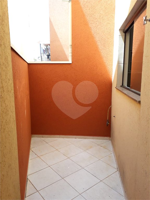 Casa à venda com 3 quartos, sendo 1 suíte, no condomínio Saude, São Paulo - SP