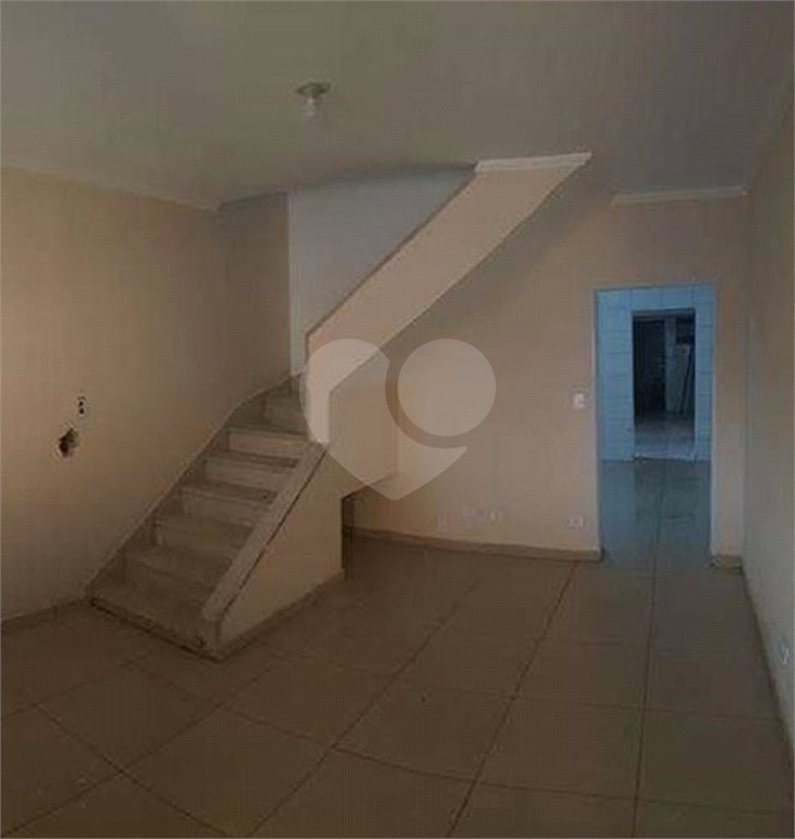 Sobrado à venda com 2 quartos em Vila Guilherme, São Paulo, SP