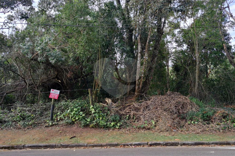 Terreno à venda no condomínio Alpes da Cantareira, Mairiporã - SP