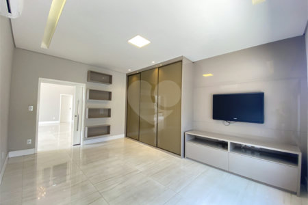 Casa à venda com 6 quartos, sendo 4 suítes,  no condomínio Palmeiras Imperiais, Salto - SP