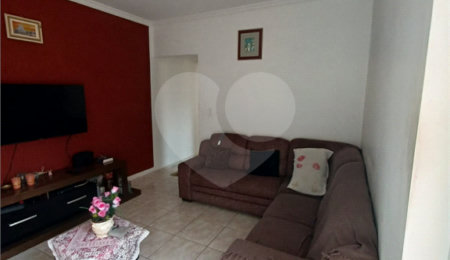 Casa à venda com 3 quartos, sendo 1 suíte,  em Jardim Santa Mônica, São Paulo, SP