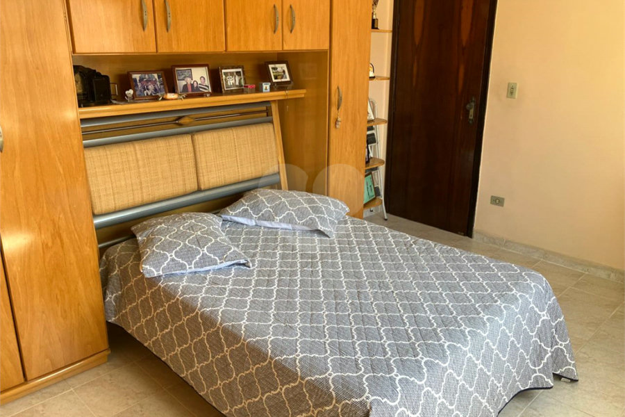 Casa à venda com 3 quartos em Jardim Peri, São Paulo, SP